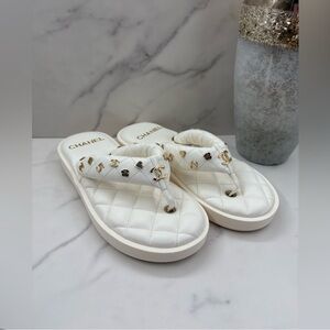 CHANEL White Quilted Sandals with Charms